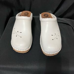 White Leather Mules with Cutout Design